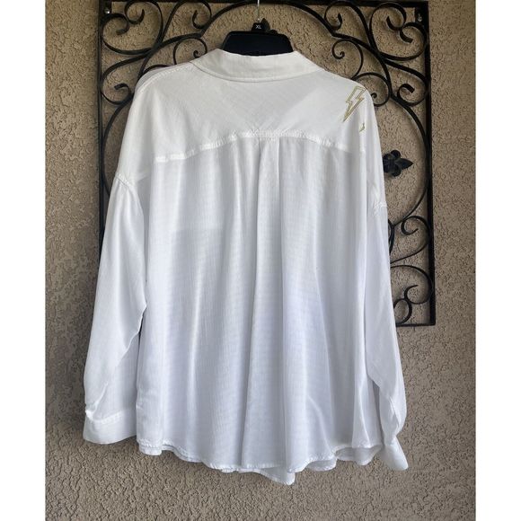 Torrid Drop Shoulder Button Front Top - Size 2X - Lightning White - Picture 7 of 10